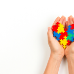 Alexandre Costa Pedrosa explica como a compreensão da neurodiversidade pode ajudar a fortalecer a autoestima de crianças e adultos neurodivergentes.